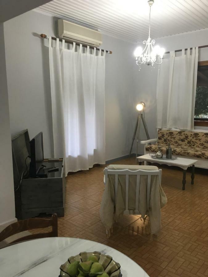 Villa Ermilia Kerveli Buitenkant foto