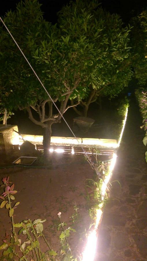 Villa Ermilia Kerveli Buitenkant foto