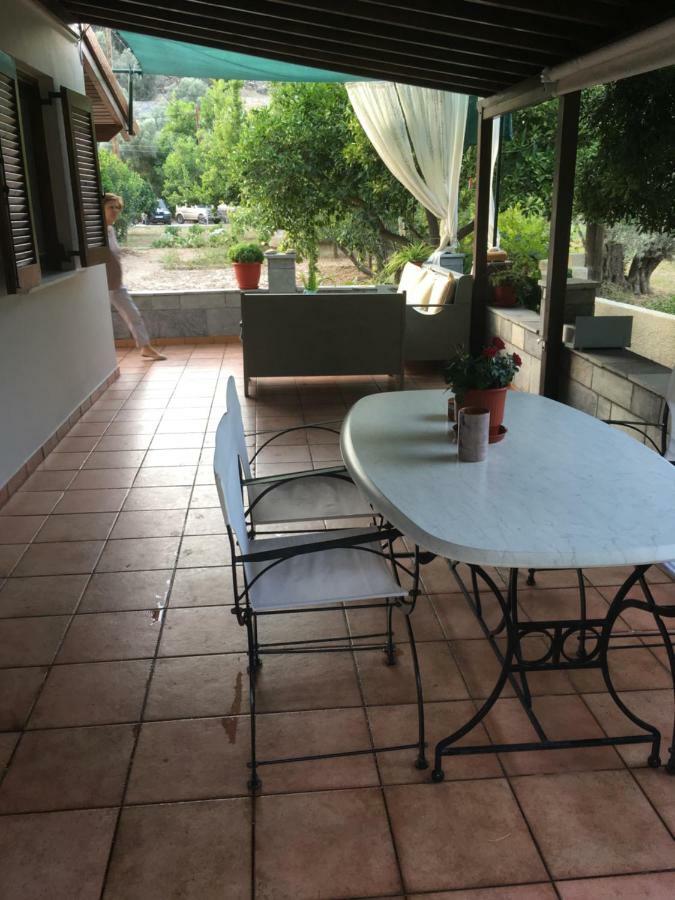 Villa Ermilia Kerveli Buitenkant foto